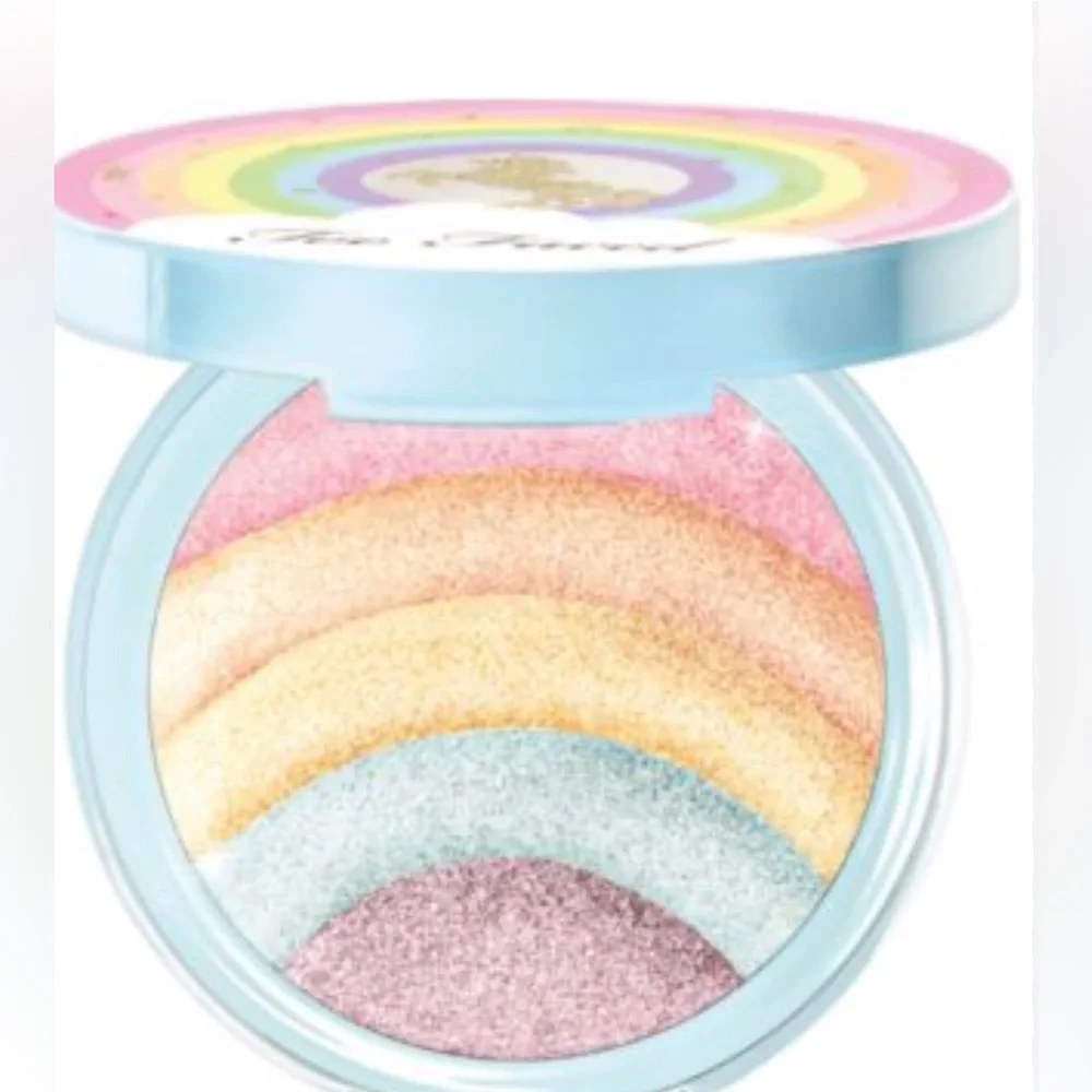 NIB Too Faced Cosmetics Rainbow Strobe Highlighter + Matching Rainbow Brush 🌈